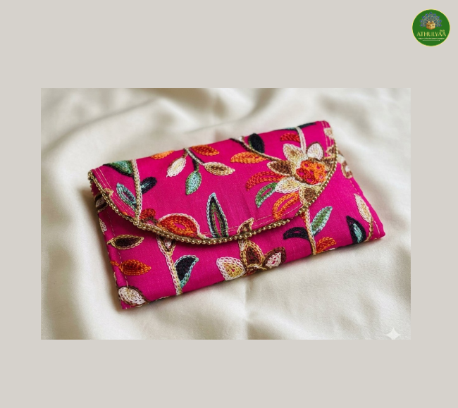 Long vine embroidery purse