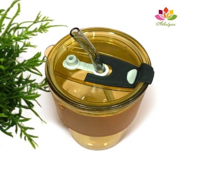 Glass Sipper Mug with Lid