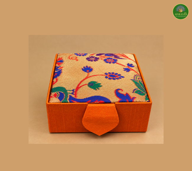 paithani jewel box