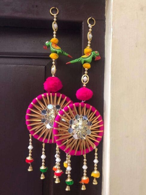 Parrot Hanging