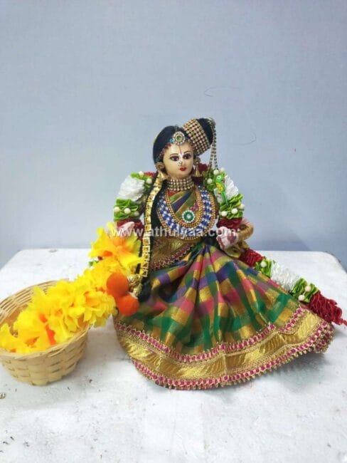 Sitting Aandal Doll Making Garland